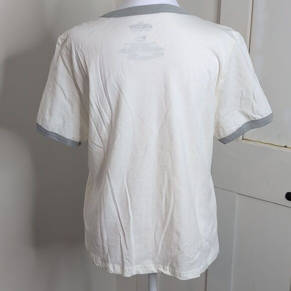 Disney Mickey And Friends XL Black and White Halloween Short Sleeve T Shirt, NEW - Picture 4 of 5